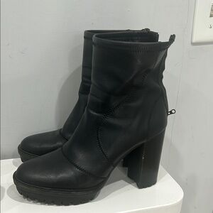 Vince Camuto Black Heeled Boots